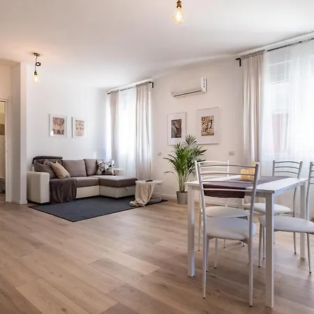 Apartament Opera & Expo *